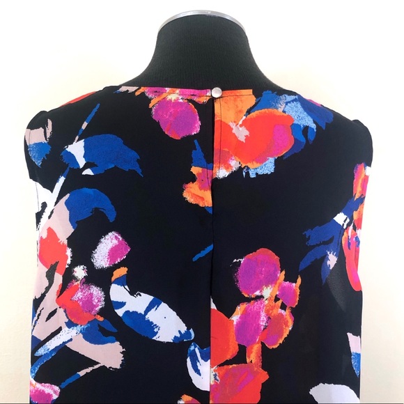 Vince Camuto - Floral Sleeveless Peplum Top - Picture 7 of 11